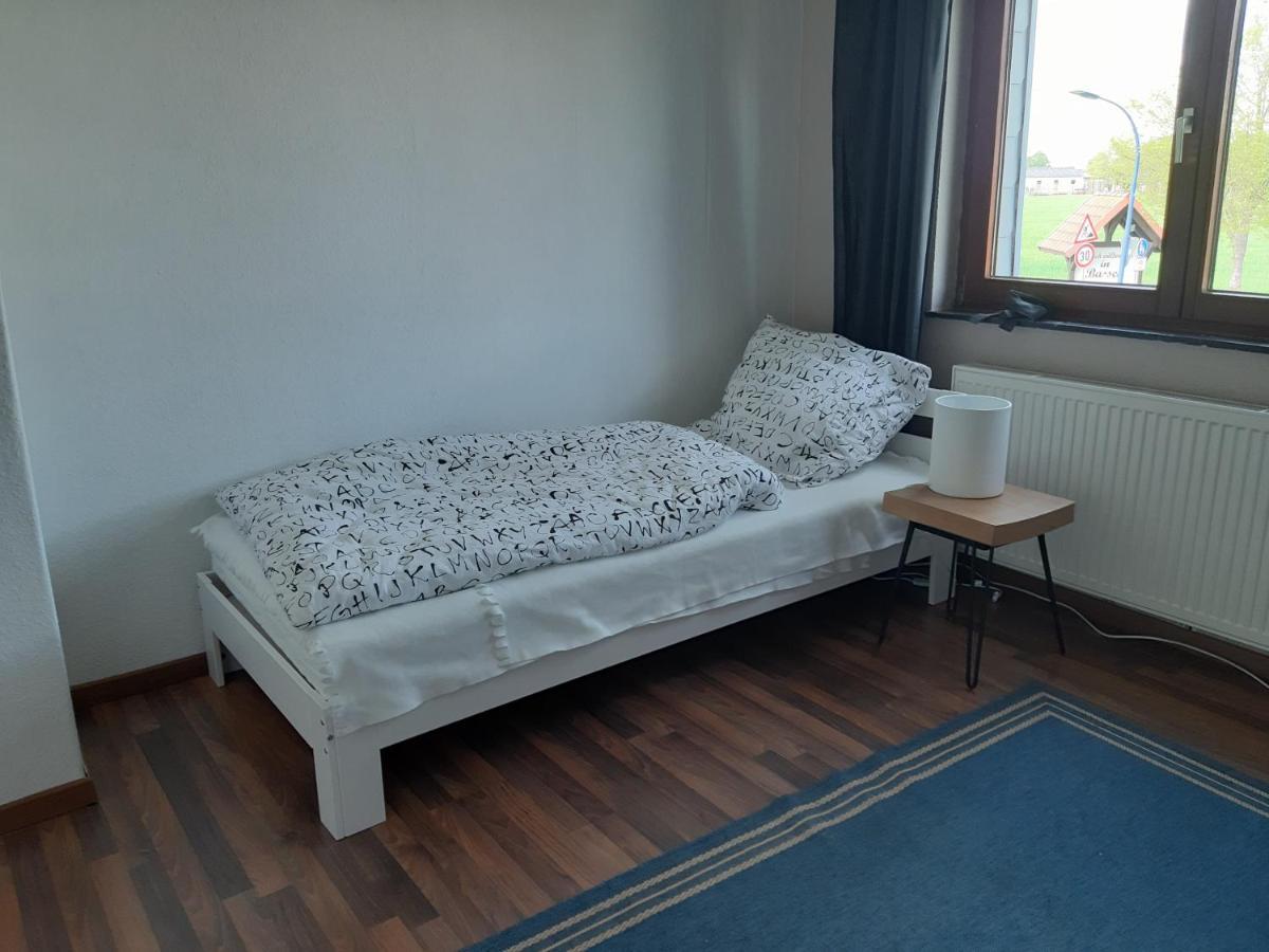 Bassener Monteurwohnung Oyten Esterno foto